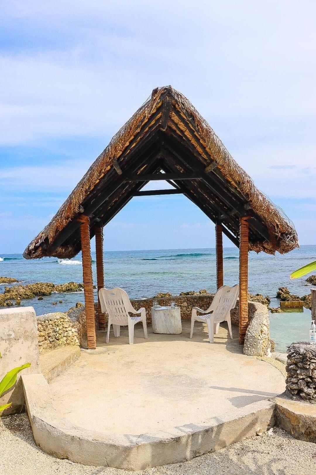 Banana Bay Beach Club Bed and Breakfast Eton Εξωτερικό φωτογραφία
